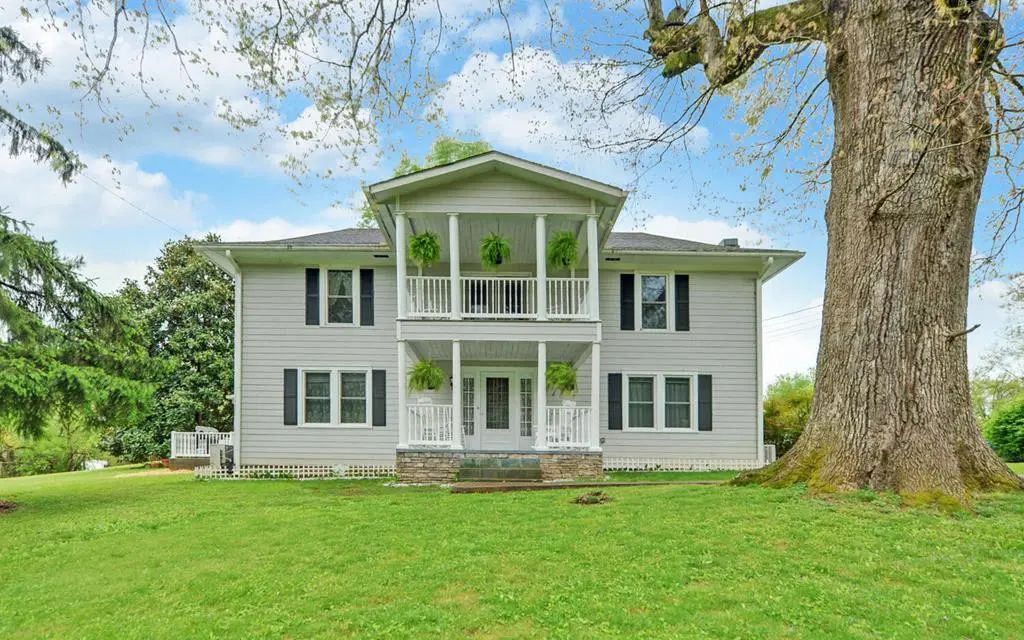 1082 Valley River Avenue, Murphy
