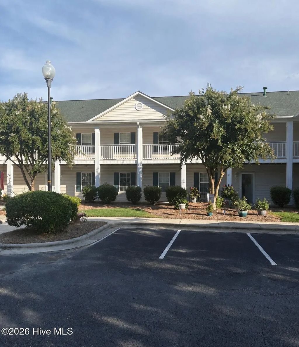 1402 Willoughby Park Court Unit 7, Wilmington