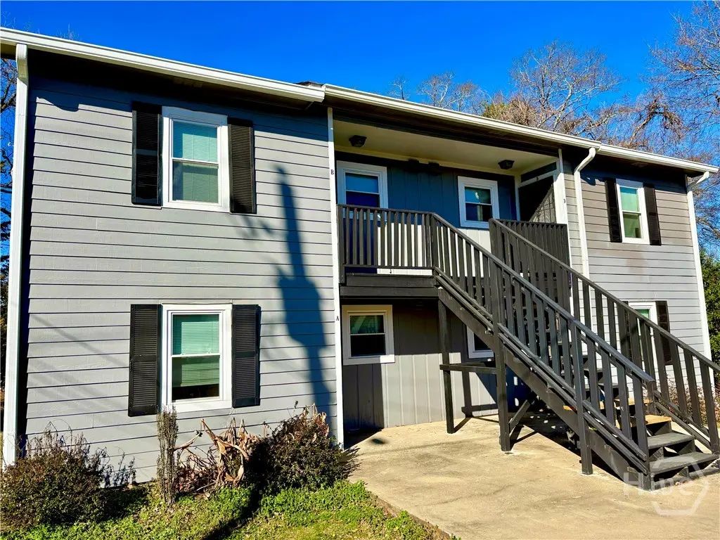340 Paris Street, Athens