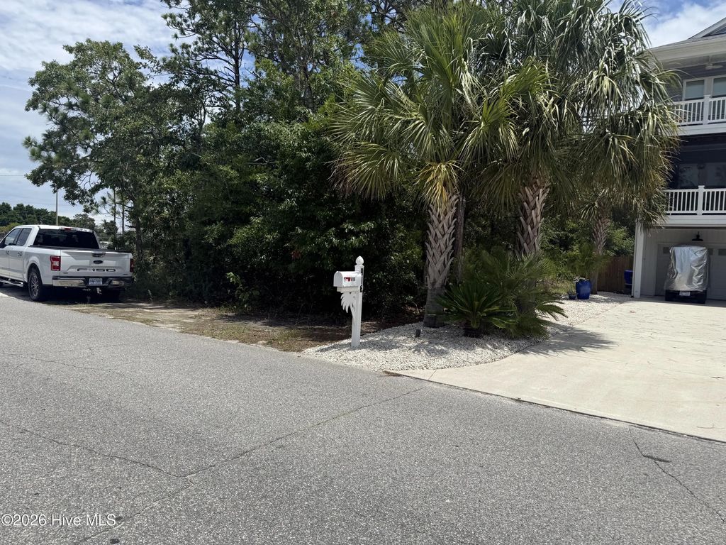 918 Old Dow Road, Carolina Beach