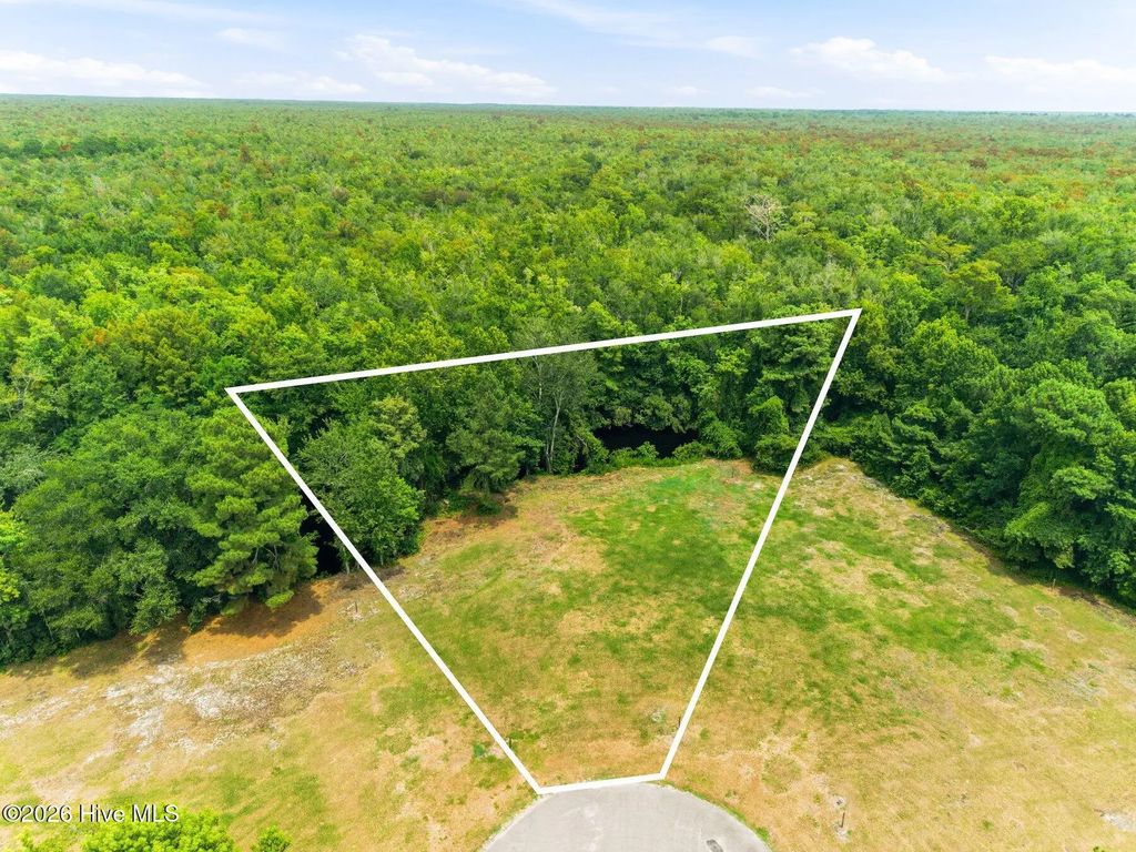 27 Big Creek Circle, Lake Waccamaw