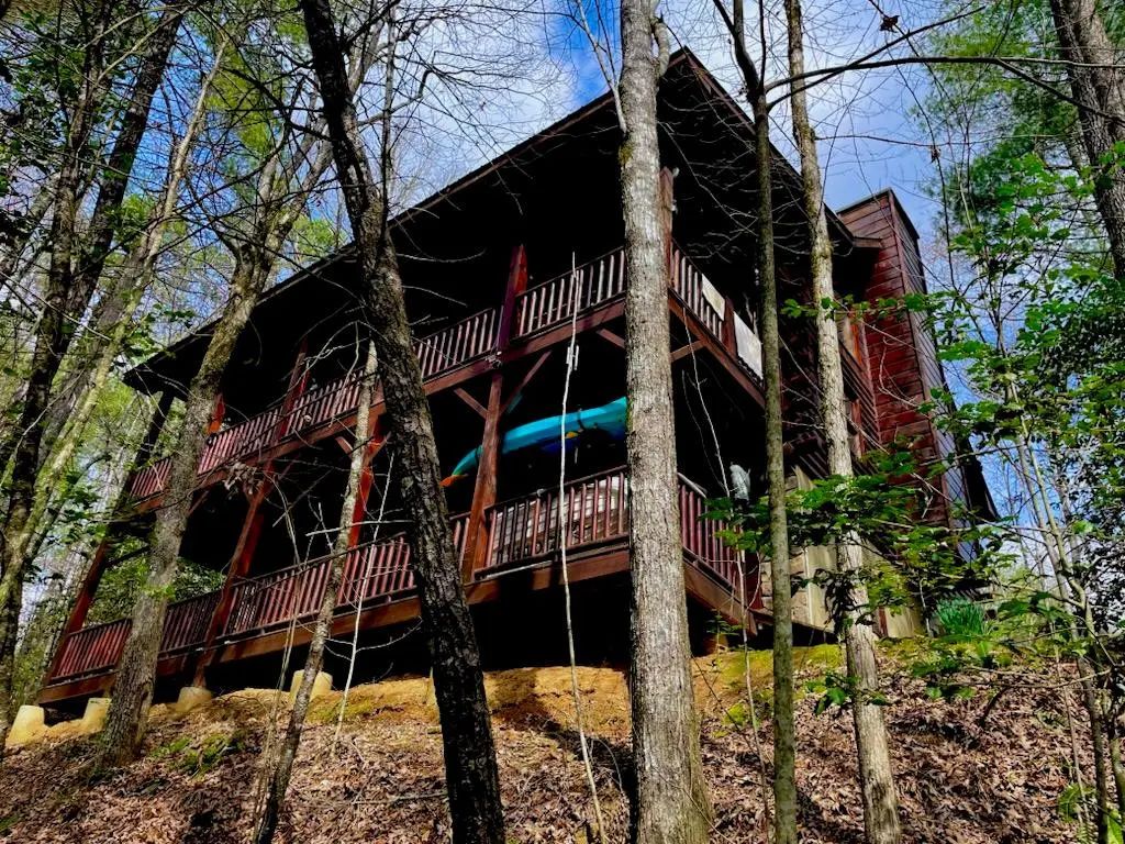 483 Vineyard Creek Way, Beaver Dam