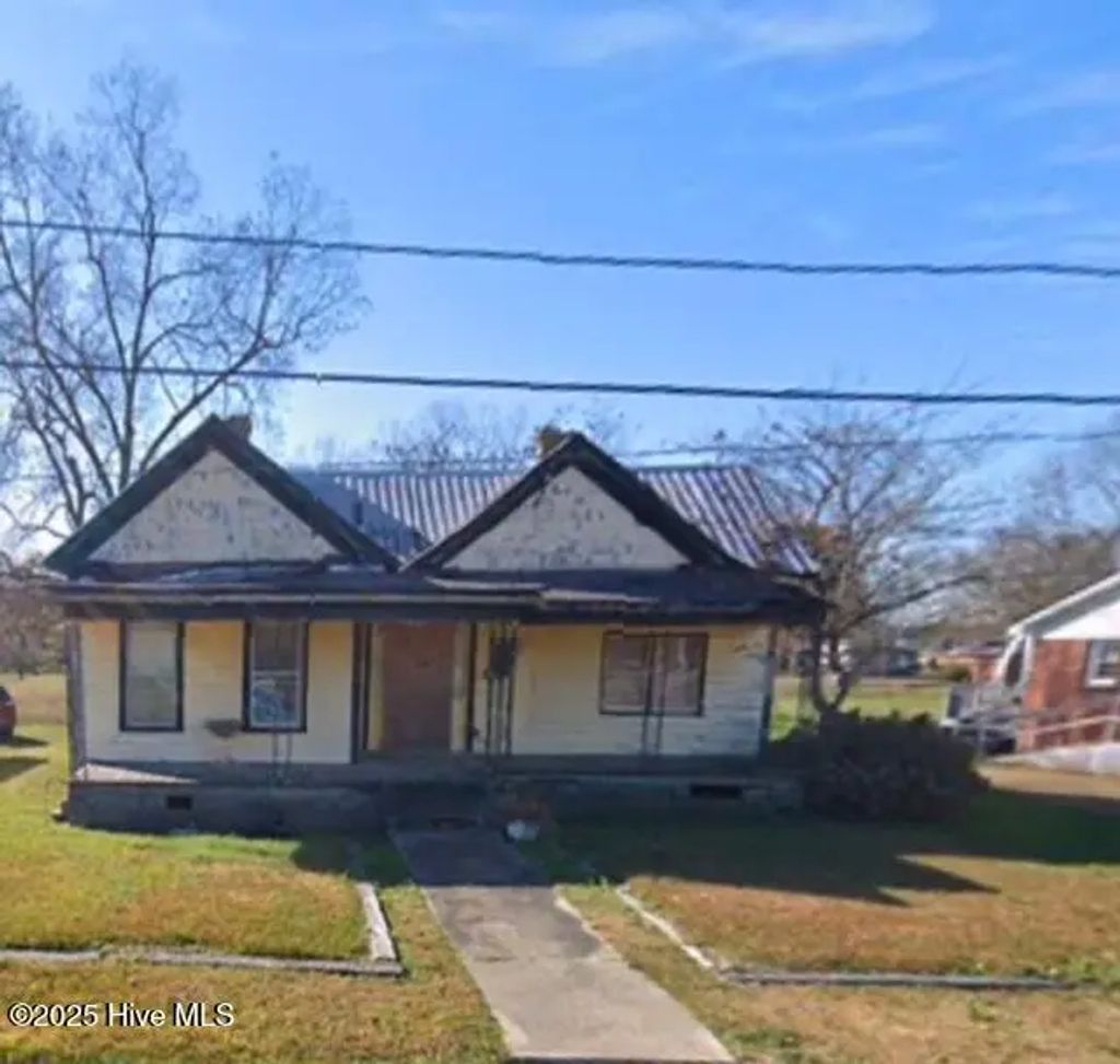 212 N West Avenue, Oak City