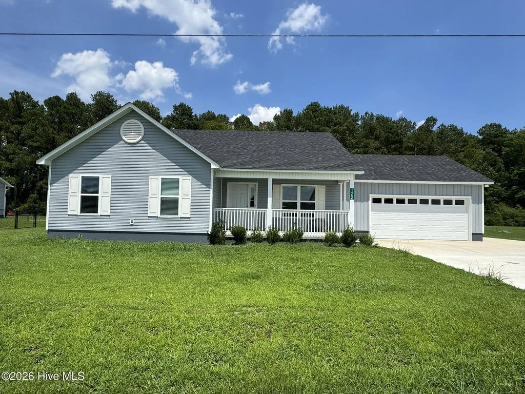 122 Buckskin Drive, Pollocksville