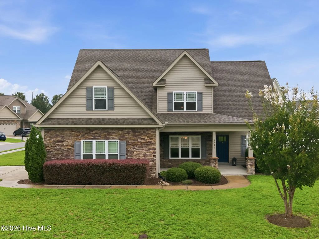 2112 Dahlonega Drive, Winterville