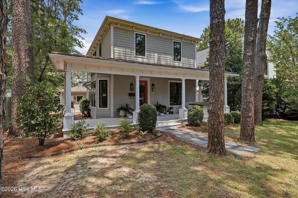 170 E Delaware Avenue, Southern Pines