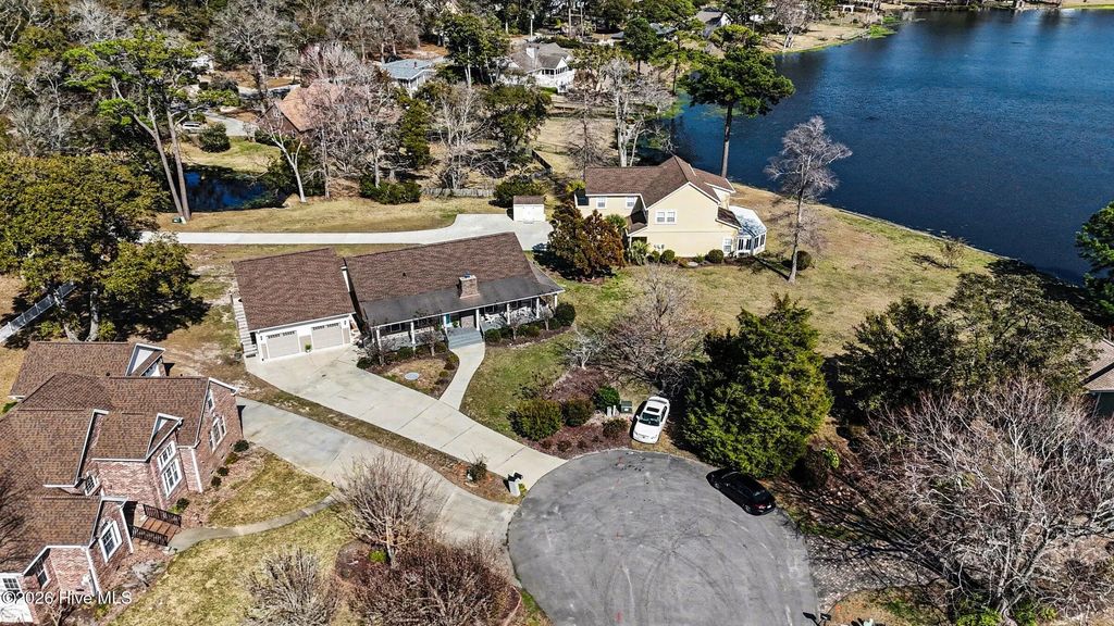 210 Twin Lakes Court, Sunset Beach