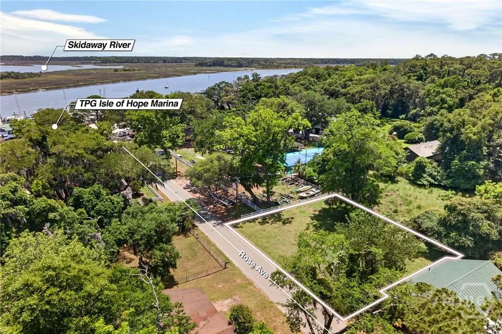 37 Rose Avenue, Savannah