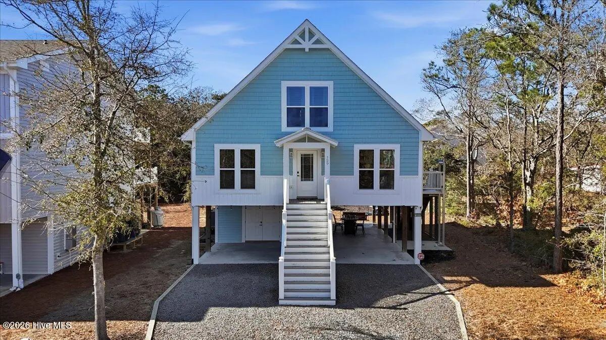 129 N Middleton Avenue, Oak Island