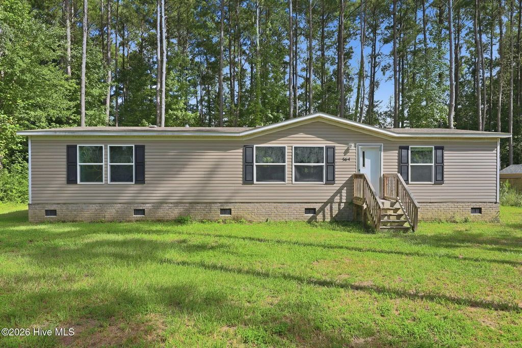 564 Pond Road, Rocky Point