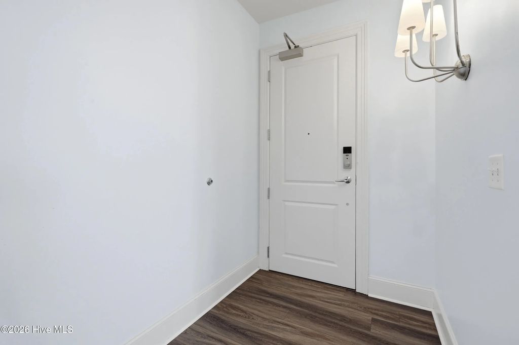 400 W North Street 810, Raleigh