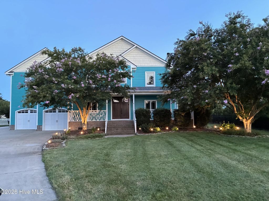 102 Falcons Cove, Moyock