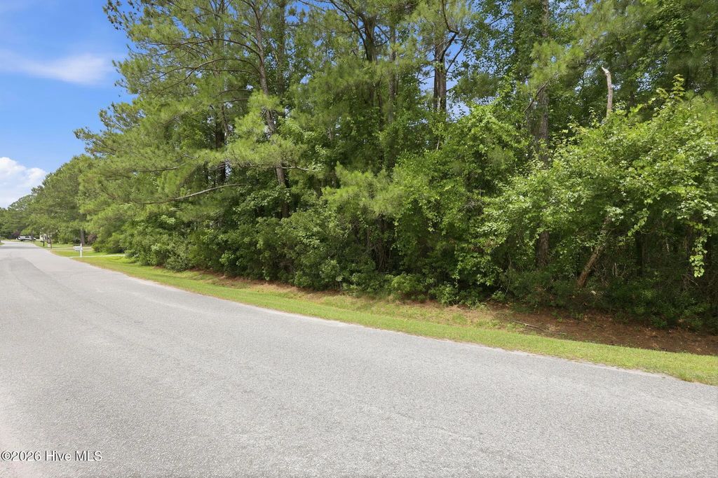 1112 Barkentine Drive, New Bern