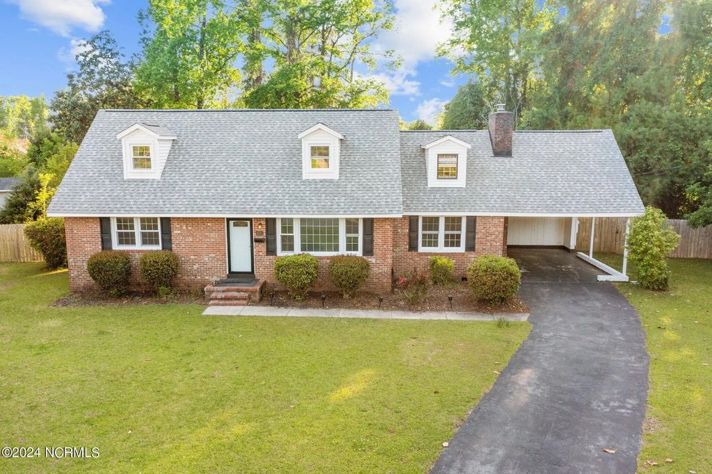 1011 Daniel Place, Jacksonville