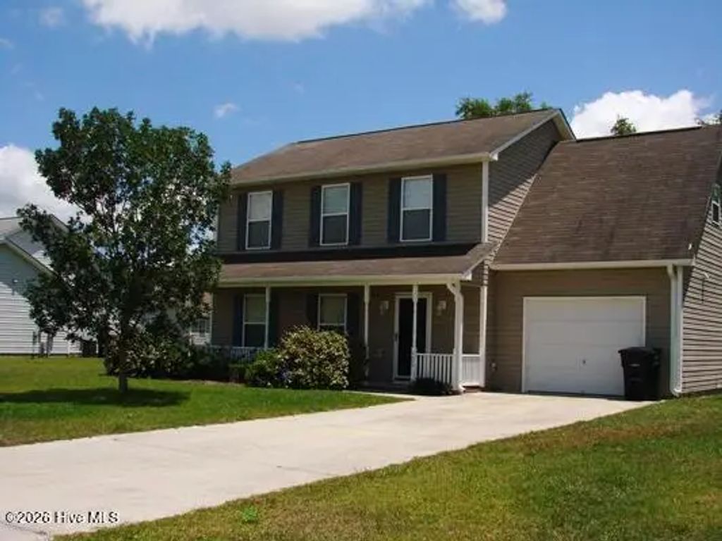 108 Ryan Glenn Drive, Swansboro