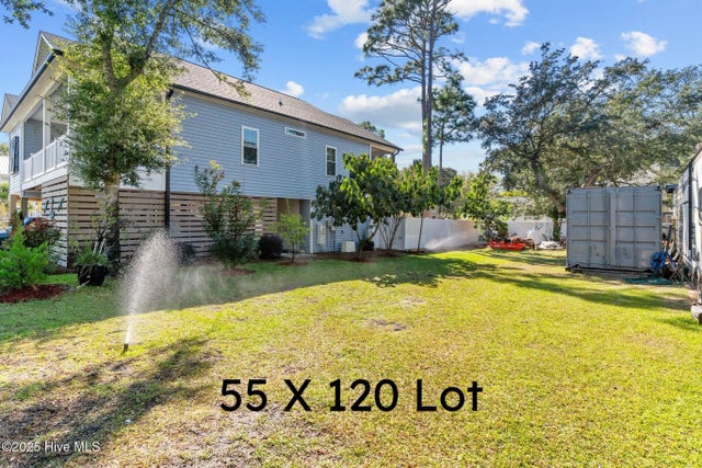 209 Ne 55th Street, Oak Island