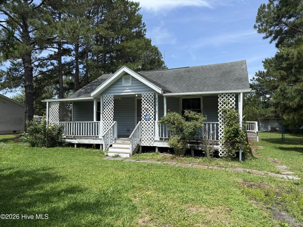 890 Hibbs Road, Newport