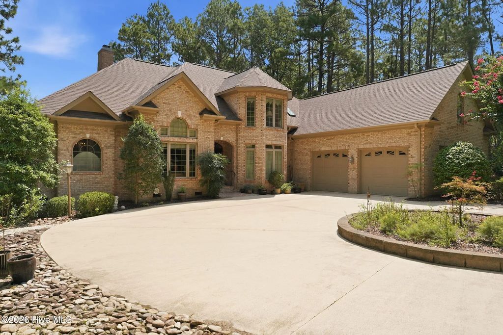 14 Kirkton Court, Pinehurst