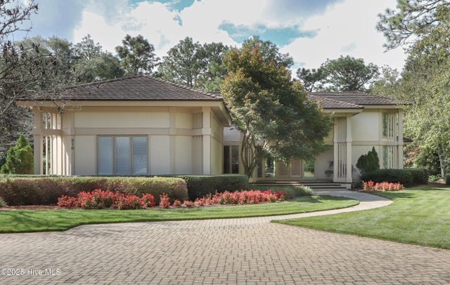 310 Inverrary Road, Pinehurst