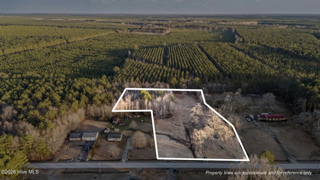 2560 Aurora Road, Ernul