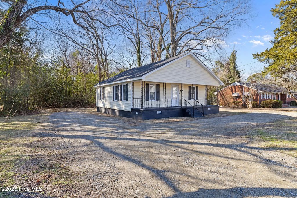804 E Pine Street, Goldsboro