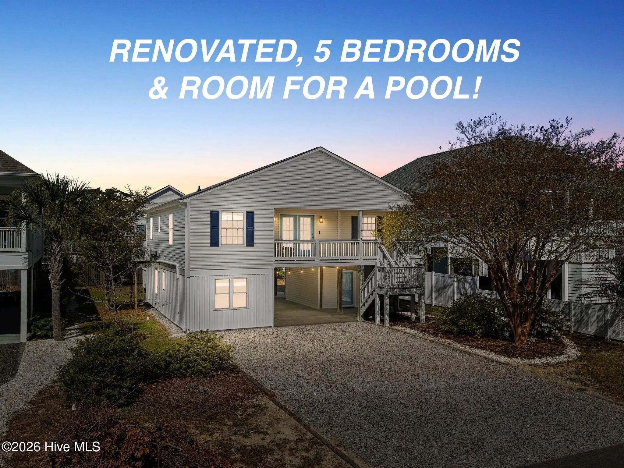 117 Ne 52nd Street, Oak Island