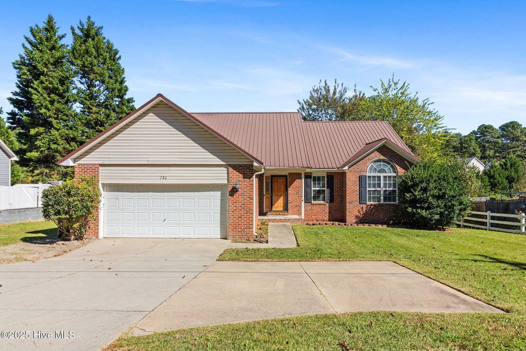 780 Wayside Road, Raeford