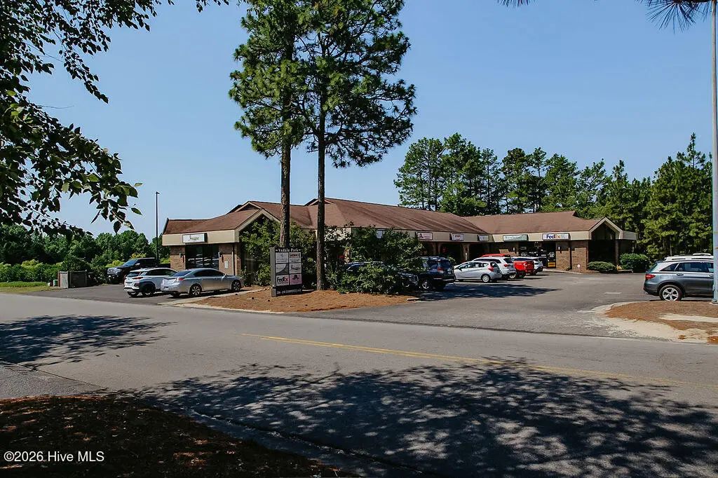 208 Commerce Avenue Unit 208, Southern Pines