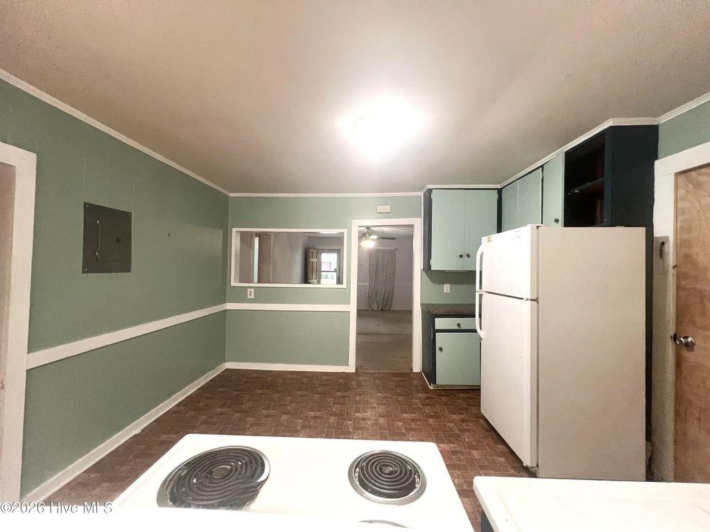 309 N Farmers Road, Fayetteville