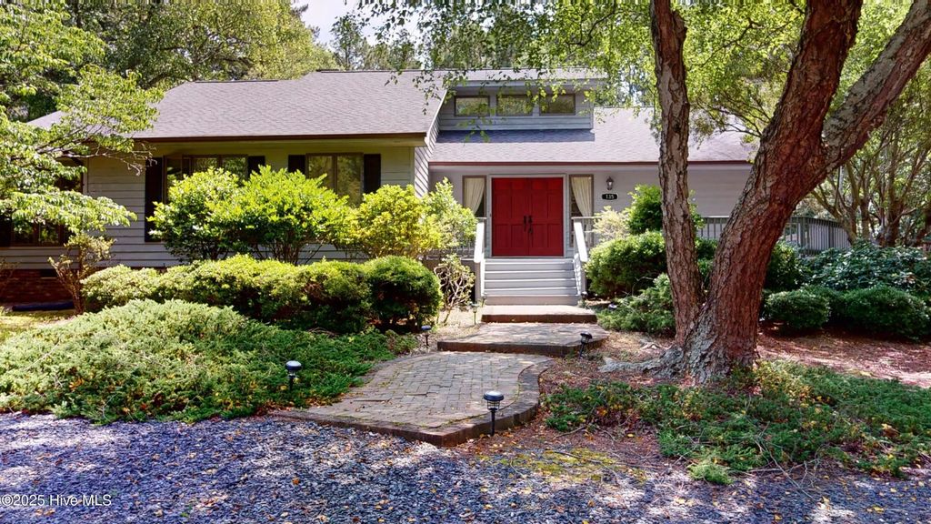 135 Gray Fox Run, Pinehurst
