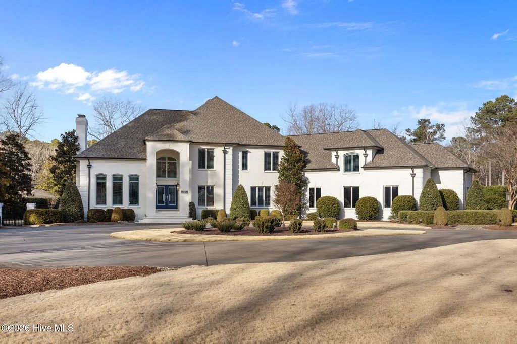 911 White Horse Drive, Greenville