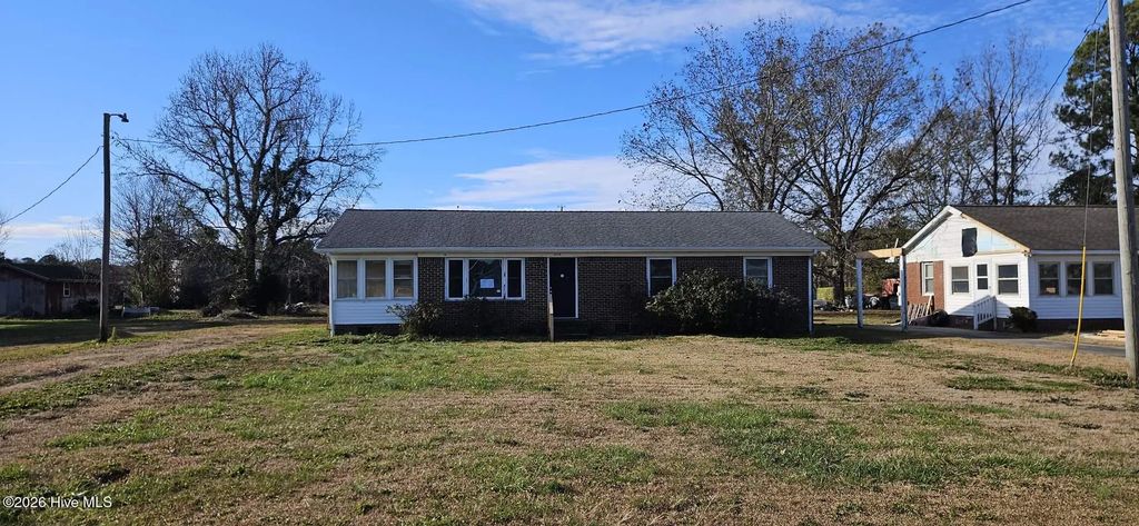 33145 Us Highway 264 26, Engelhard