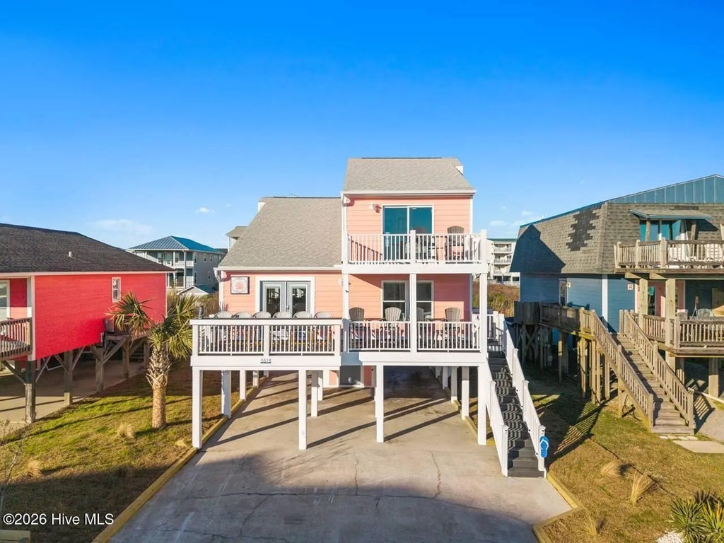 5518 E Beach Drive, Oak Island
