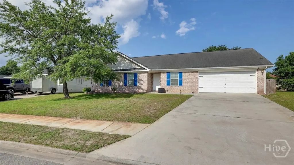 5 Mills Run Court, Savannah