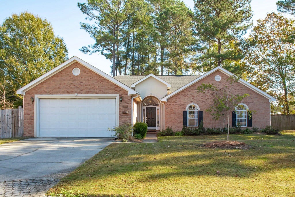 4670 La Pointe, Evans