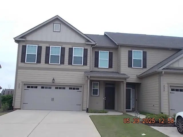 597 Vinings Drive Drive, 