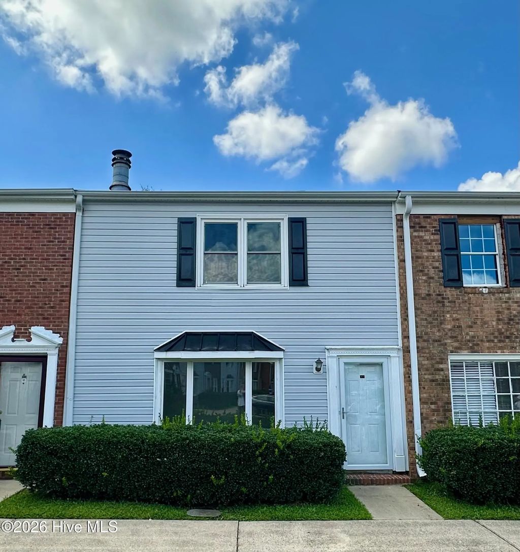 100 Kristin Drive B7, Greenville