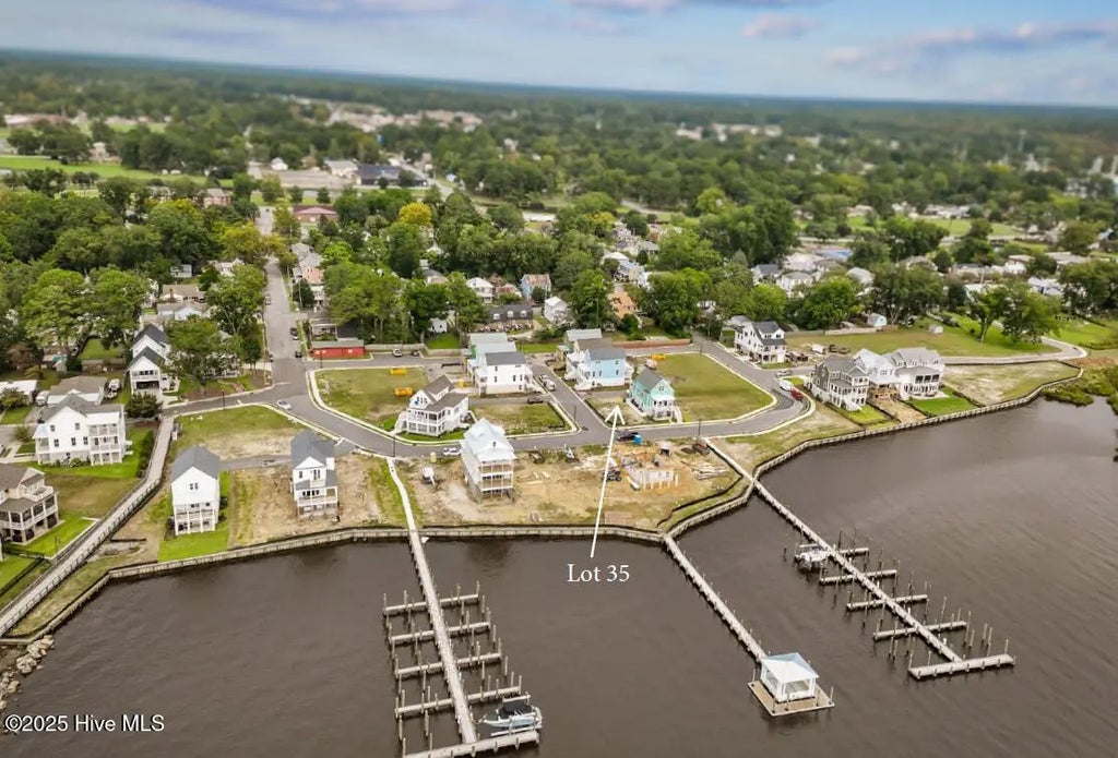 602 Front Street, Washington