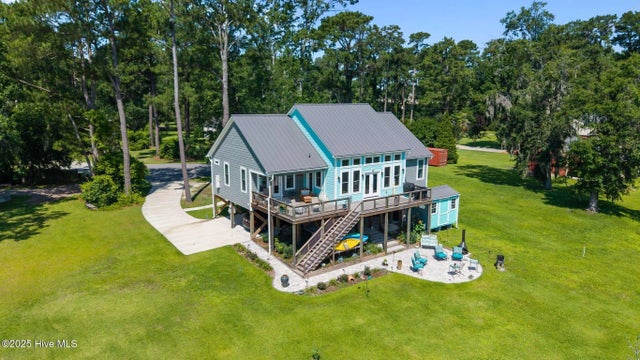 305 Rennys Creek Drive, New Bern