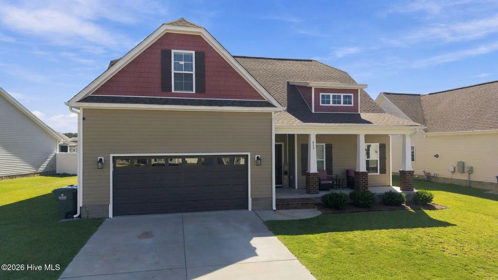 613 Knoll Circle, Greenville
