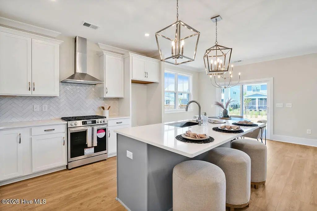 2216 Sandbrook Loop, Leland
