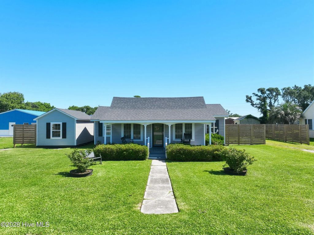 899 Island Road, Harkers Island