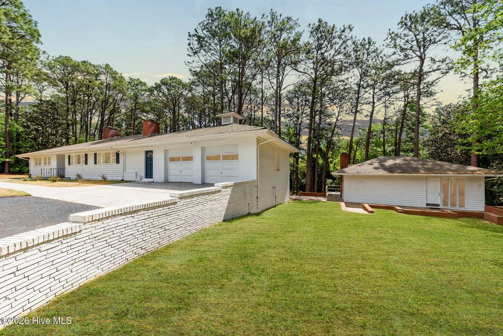 1010 Bion Butler Road, Aberdeen