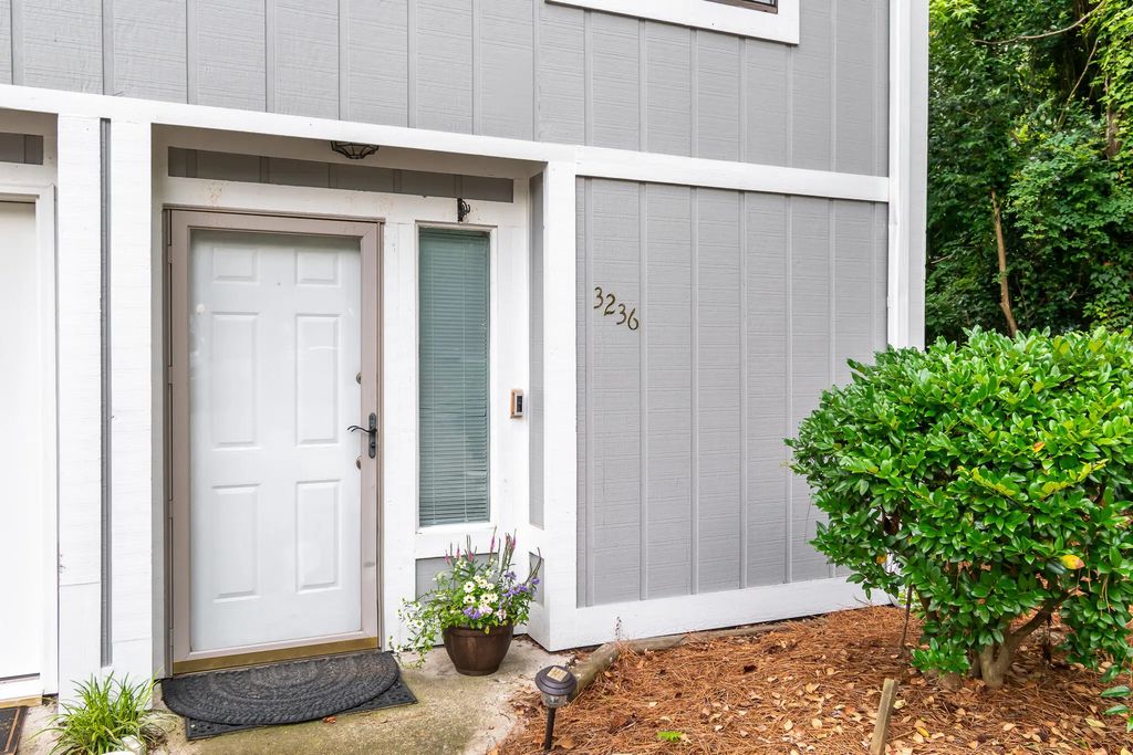 3236 W Wimbledon Drive, Richmond
