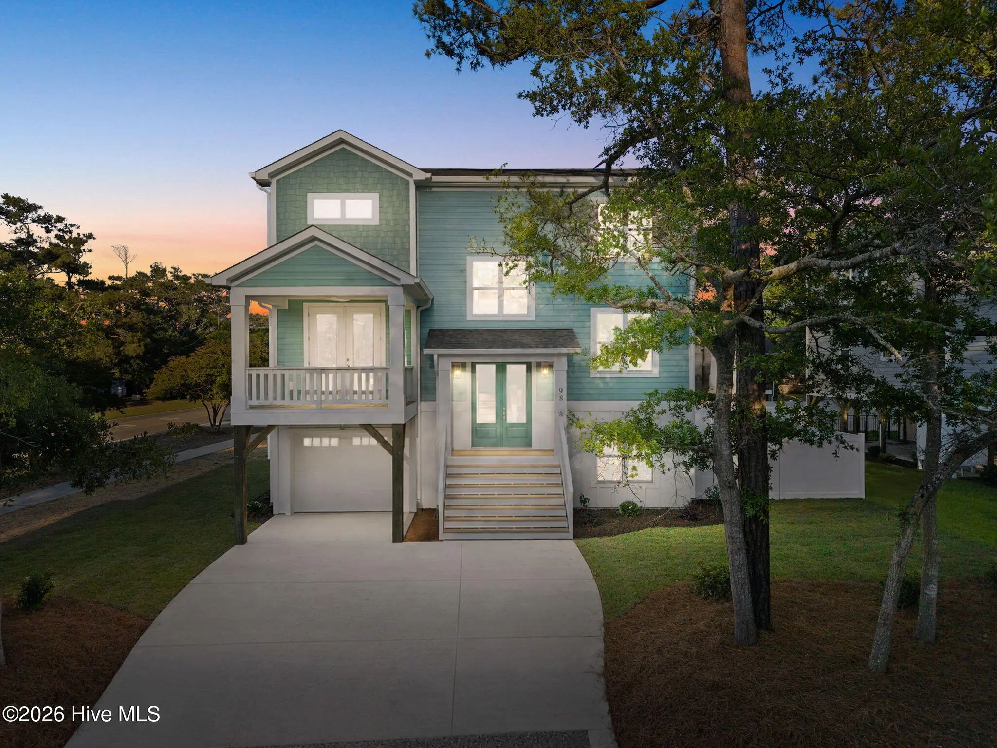 98 Se 43rd Street, Oak Island