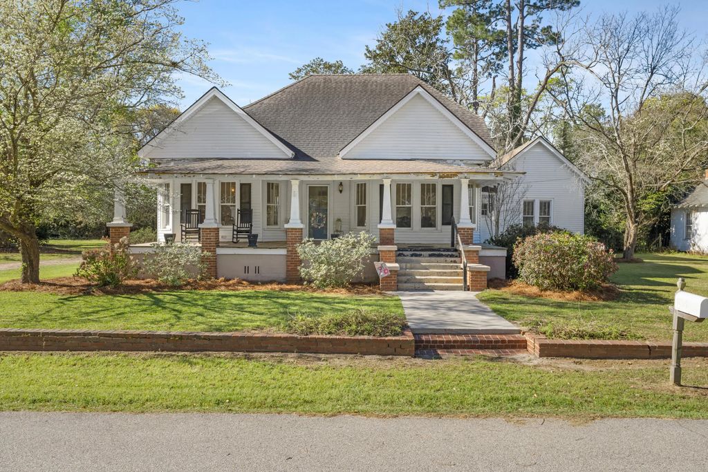 814 Screven Street, Burke