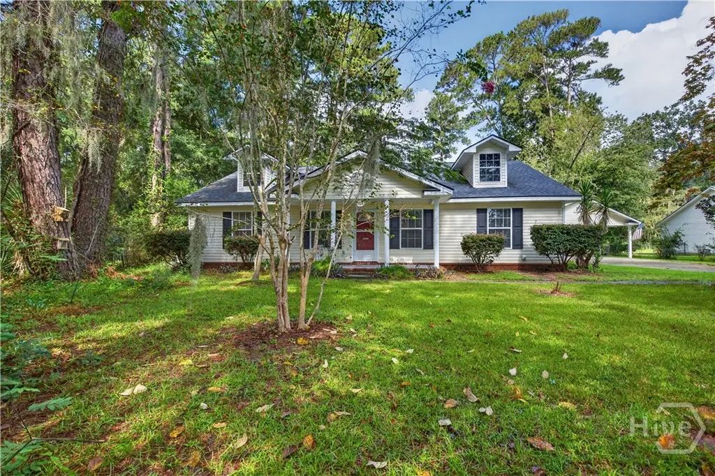 504 Lake Drive, Midway