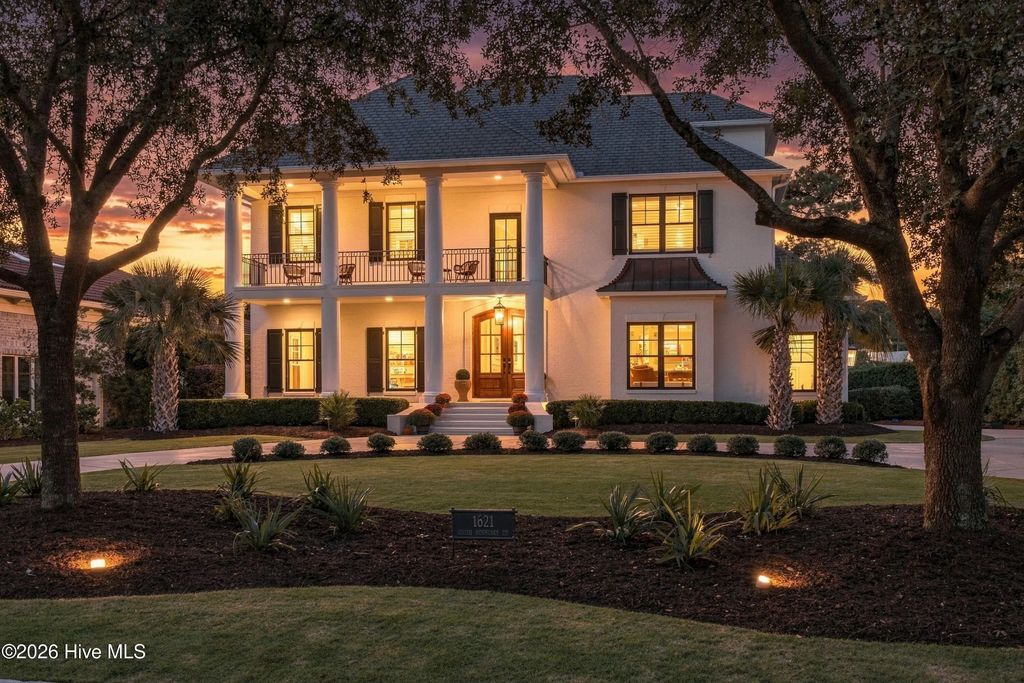 1621 S Moorings Drive, Wilmington