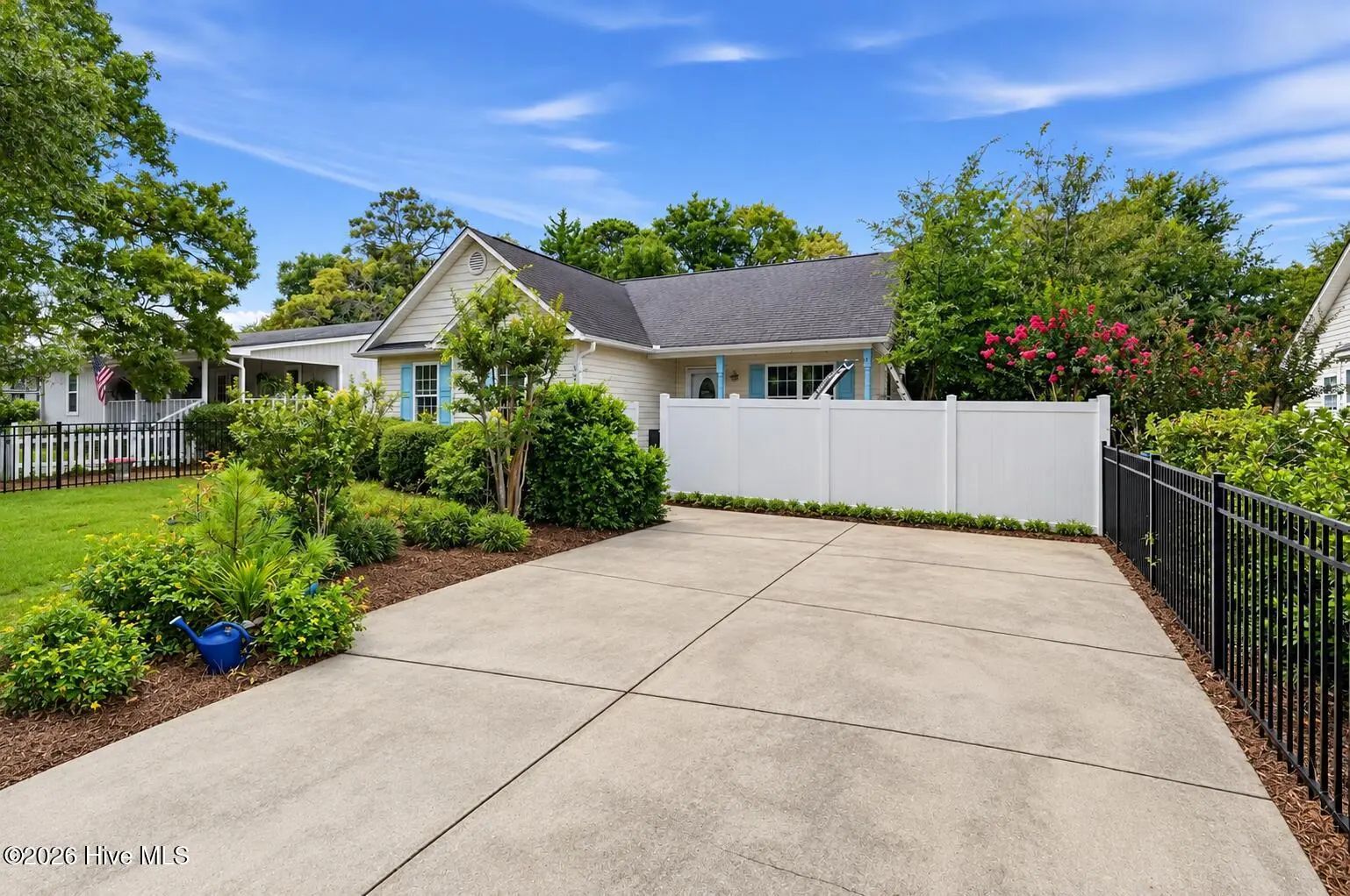 121 Ne 6th Street, Oak Island Wooded