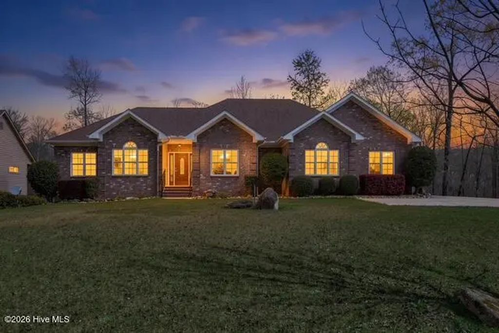 1071 Outrigger Drive, Lincoln